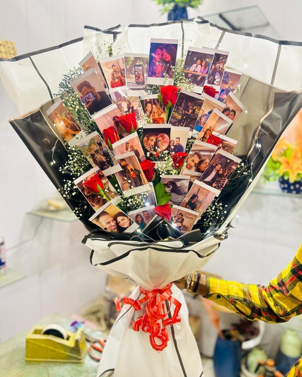 Wedding Couple Flower Gift